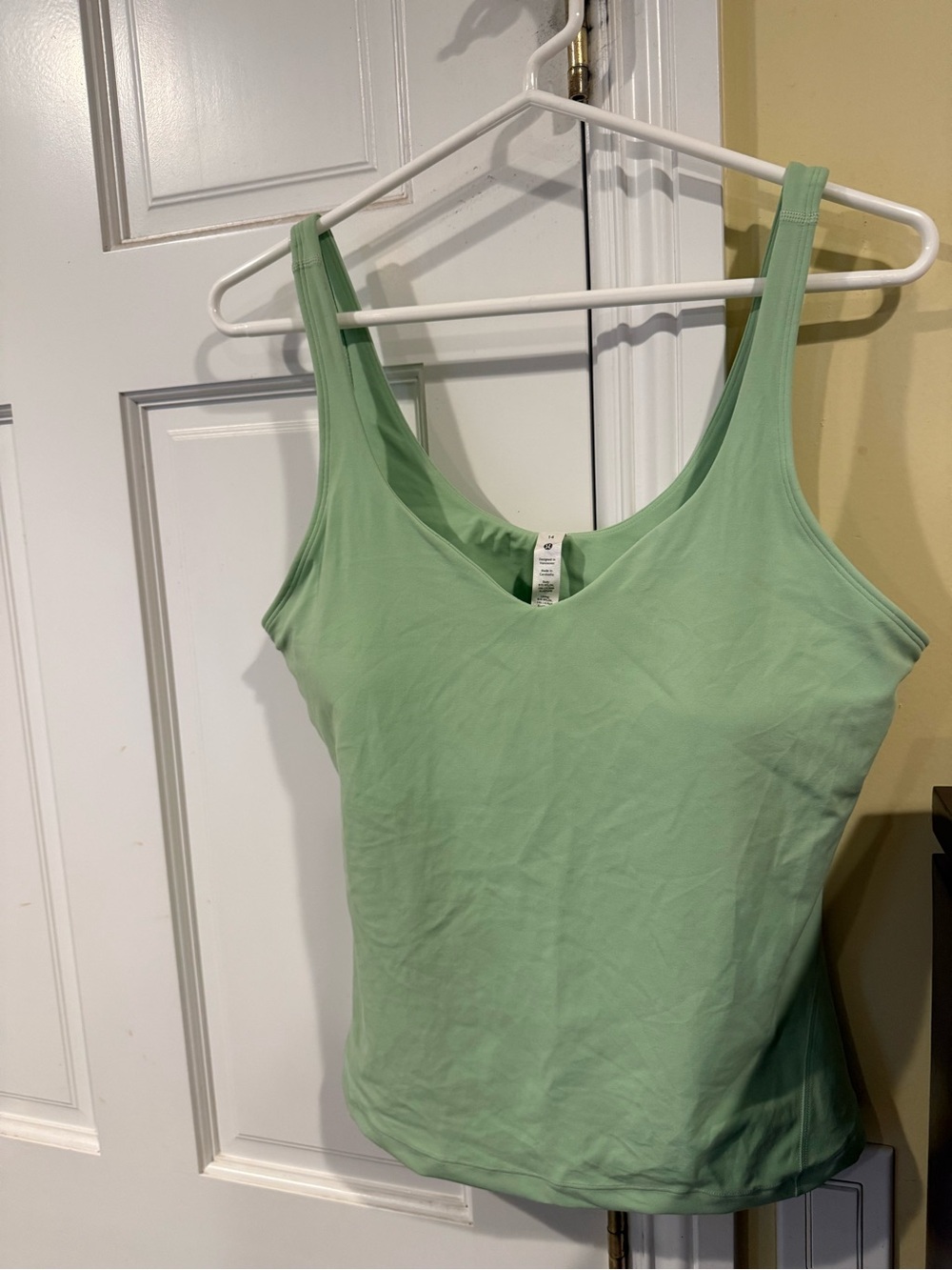 Lululemon tank top
